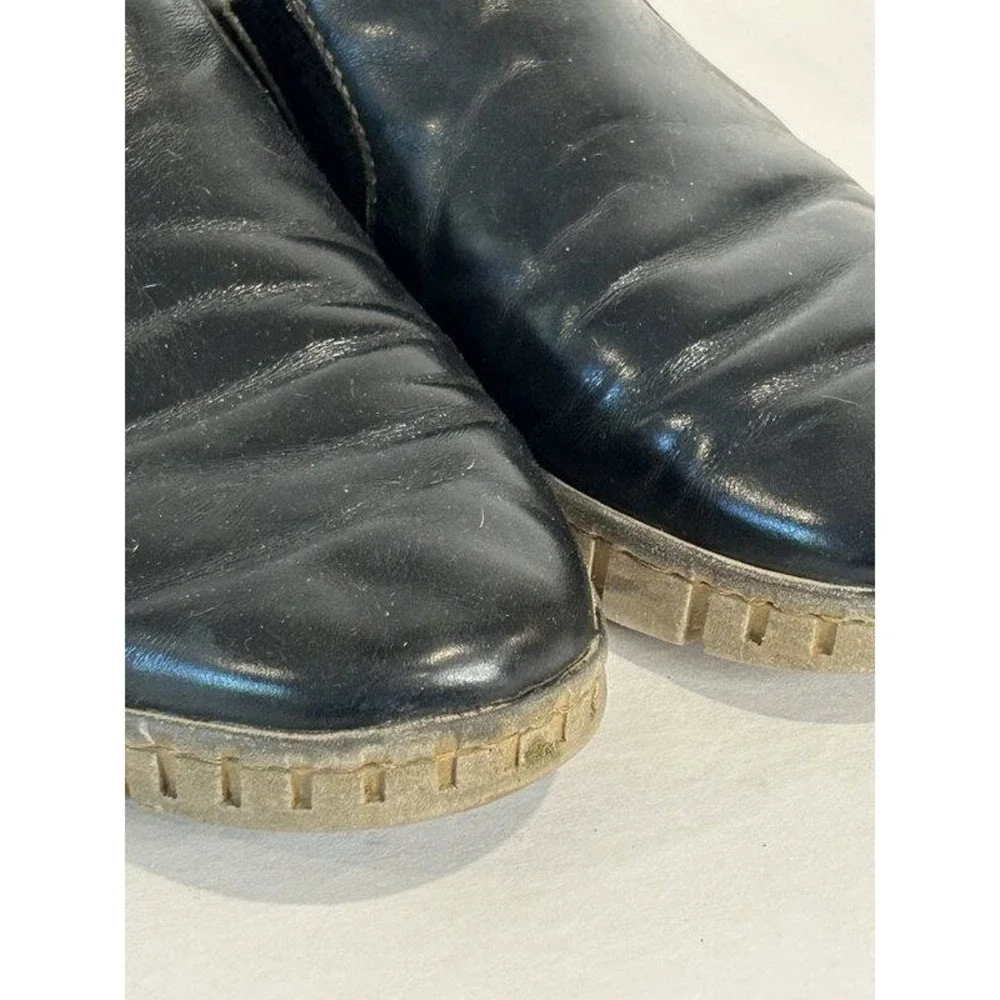Born Mens Black Leather Slip On Shoes Loafers Tan Sole Size 9.5